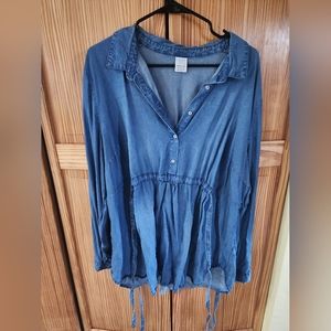 Time and Tru Maternity Top